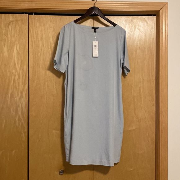Eileen Fisher T-Shirth  Dress in Cornflowers - Picture 4 of 11